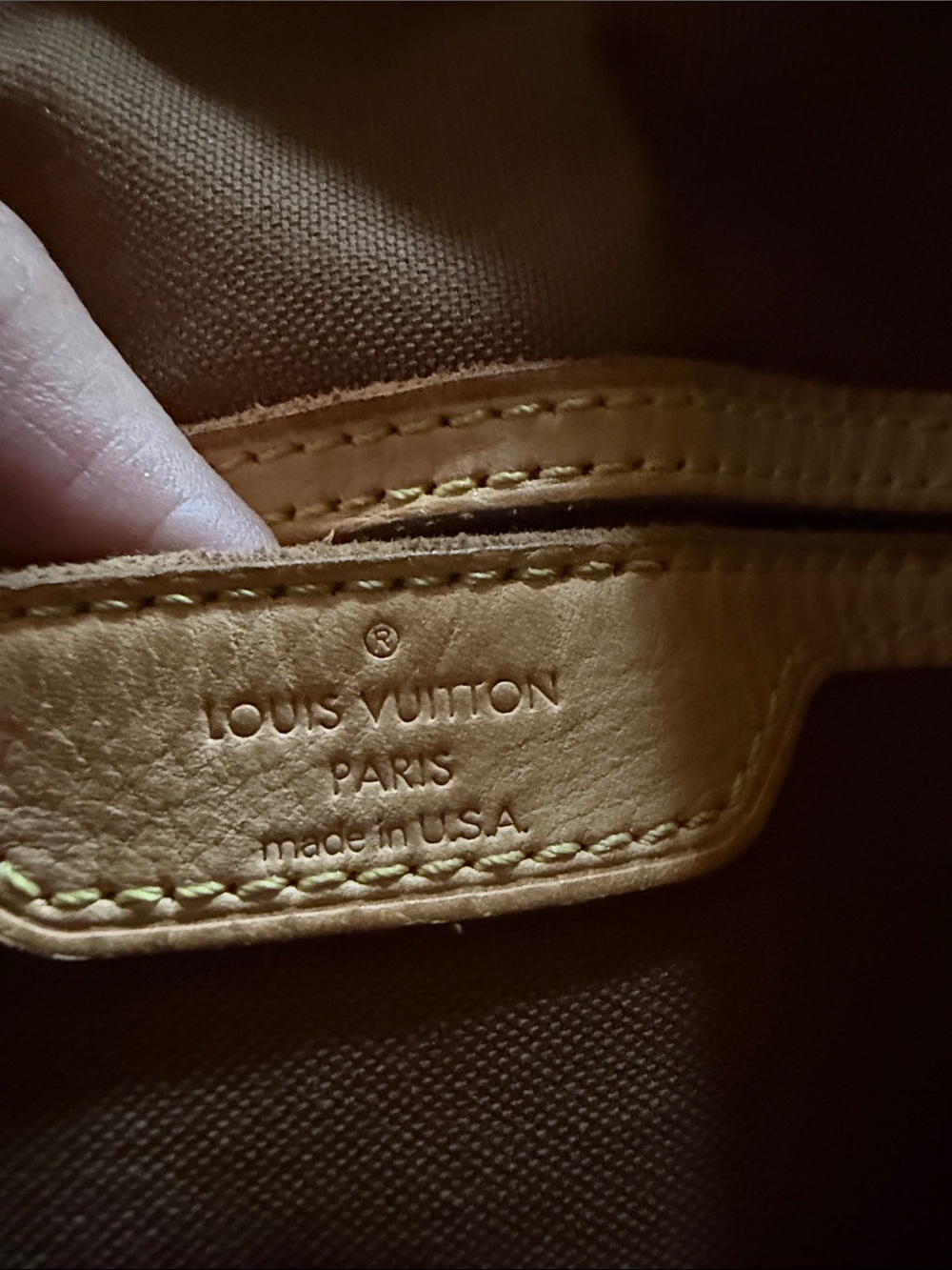 Louis Vuitton Monogram Canvas Tote with Tan Vachetta Trim - Picture 7 of 15